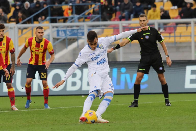 Verso Frosinone - Lecce, la partita della verità: le probabili formazioni