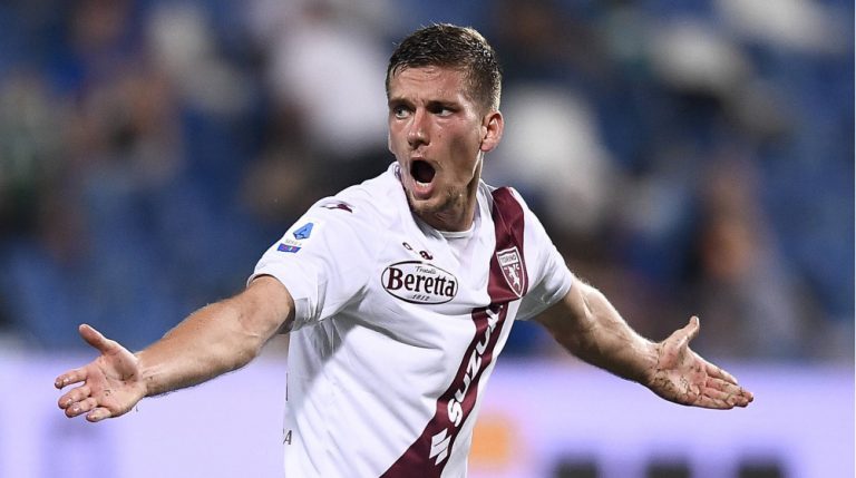 Calciomercato, il Lecce accellera per prendere lo svincolato Praet dal Leicester